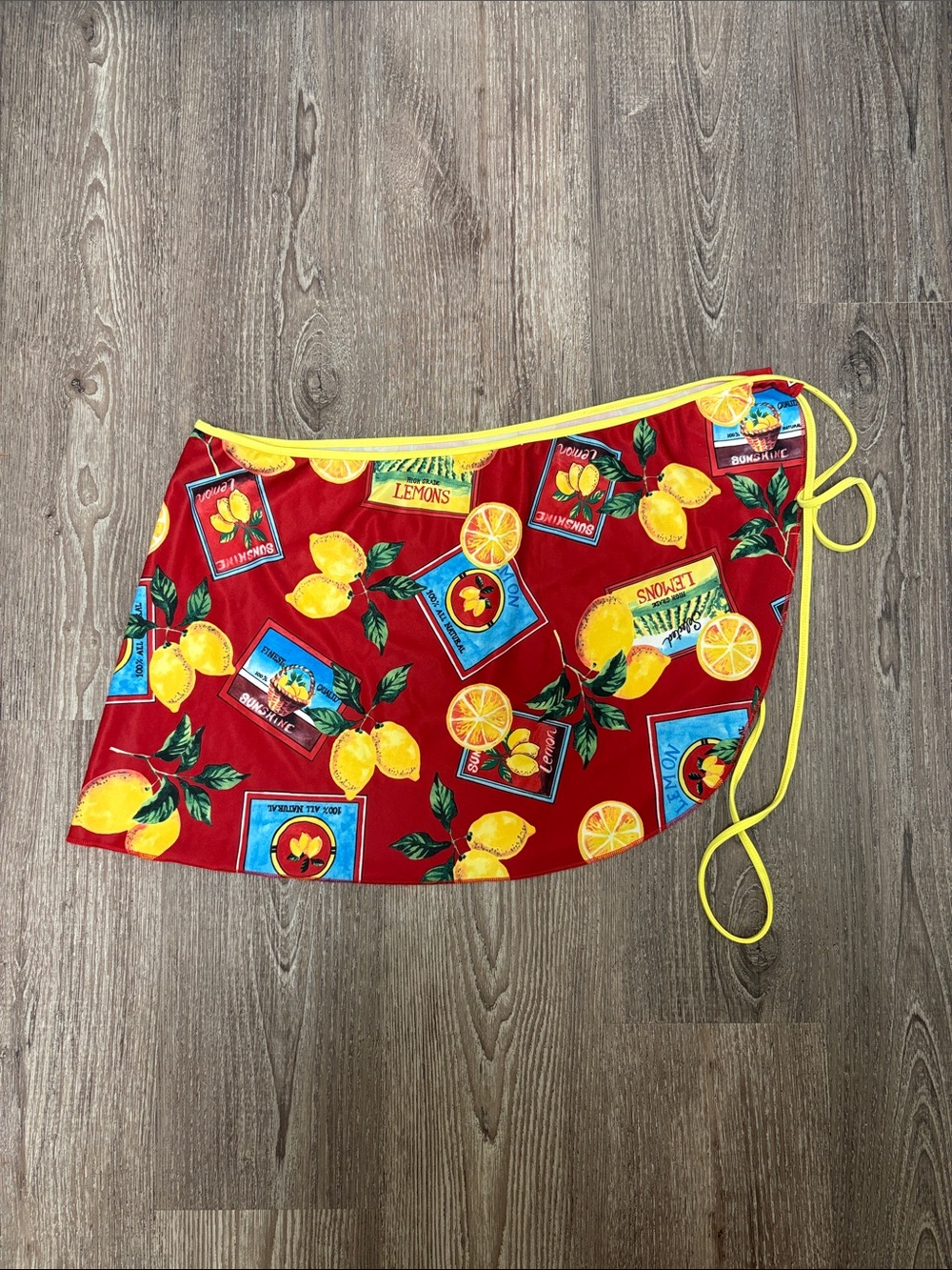 NWT Women’s Lemon Print Wrap Sarong in Red and Yellow